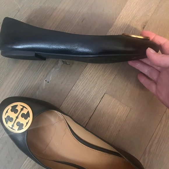 Tory Burch Black Flats with Gold Emblem - Picture 8 of 8